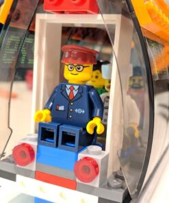 LEGO City Town 60097 City Square Building Kit 51 71q2FFuZLrL