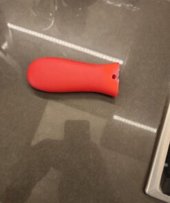 Lodge Silicone Hot Handle Holder - Red Heat Protecting Silicone Handle Cast Iron Skillets with Keyhole Handle 25 71qBUgl3uhL