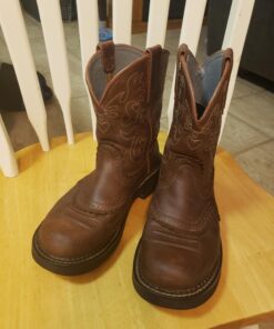 Leather Milk Leather Restoration Kit. Leather Cleaner, Conditioner, and Water Protector - No. 1-3 Leather Care Kit - All Natural, Non-Toxic. 2 Sizes. Made in The USA. Includes 3 Restoration Pads! 6 oz 41 71qcTTmpywL