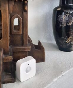 Philips Hue Smart Motion Sensor (Installation-Free Exclusive for Philips Hue Lights), White, Model:473389 38 71qd6qbXmTL