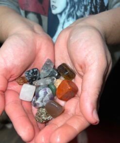 NATIONAL GEOGRAPHIC Mega Gemstone Dig Kit – Dig Up 15 Real Gemstones and Crystals, Science/Mining Kit for Kids, Gift for Girls and Boys, Rock Collection (Amazon Exclusive) 34 71qgMWTceaL