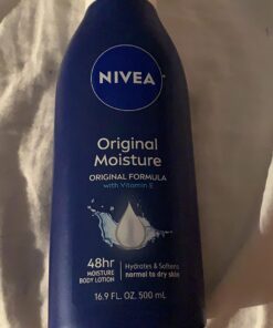 NIVEA Original Moisture Body Lotion with Vitamin E, Body Lotion for Dry Skin, 16.9 Fl Oz Pump Bottle Unscented 16.9 Fl Oz (Pack of 1) 30 71qo2mpjZUL