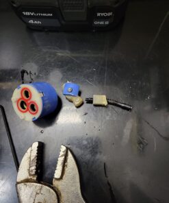 Moen 4000 Single Handle Replacement Cartridge, 1 x 1 x 1.75 inches, N/A or Unfinished 19 71qvnhPXV7L