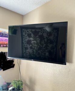 Amazon Basics Full Motion Articulating TV Monitor Wall Mount for 26" to 55" TVs and Flat Panels up to 80 Lbs, Black 26-inch to 55-inch TVs Articulating 16 inch Extension 37 71rPb3DOG9L