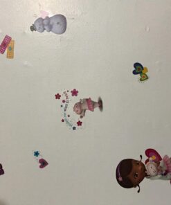RoomMates RMK2280SCS Doc Mcstuffins Peel and Stick Wall Decals 10 inch x 18 inch 46 71rUePitp4L