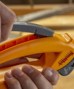 Smith’s 50582 Axe & Machete Sharpener - Axe, Machete, Hatchet, & Mower Tools - Large Handle w/ Finger Guard - Handheld Manual - Replaceable Carbide Blades - Wire-Bristled Cleaning Brush - Durable Axe and Machete Sharpener 23 71ruMO0LVGL