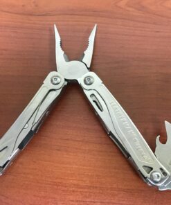 LEATHERMAN, Wingman Multitool with Spring-Action Pliers and Scissors, Stainless Steel with Nylon Sheath 61 71s7awLH6fL