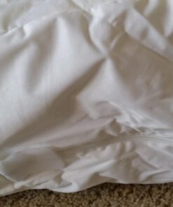 Utopia Bedding Premium Zippered Mattress Encasement (Fits 10 Inches Mattress, Queen) - Waterproof and Bed Bug Proof Mattress Protector - Six-Sided Mattress Cover 10" Deep 40 71sB5l8OhyL