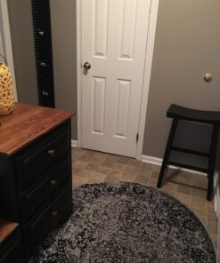 SAFAVIEH Adirondack Collection Area Rug - 4' Round, Grey & Black, Oriental Distressed Design, Non-Shedding & Easy Care, Ideal for High Traffic Areas in Living Room, Bedroom (ADR109B) Grey/Black 23 71ssnFd2WQL