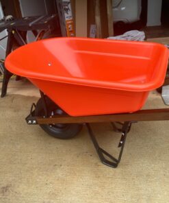 Alternative view of A.M. Leonard Poly Wheelbarrow - 6 Cubic Feet