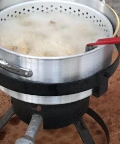 Bayou Classic 1201 10-qt Aluminum Fry Pot Features Perforated Aluminum Basket Heavy Duty Riveted Handles Perfect For Deep Frying French Fries Hush Puppies Fish & Chicken 48 71tpNxz1eoL