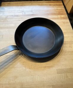 Matfer Bourgeat, Gray 0 Black Steel Round Frying Pan, 10 1/4-Inch 38 71tzMfLXkiL