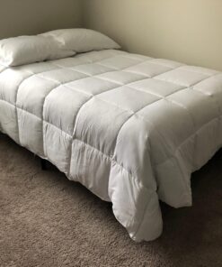 SUPERIOR Brushed Microfiber Solid Comforter, Down Alternative Bedding, Reversible, Medium Weight, Fluffy, Decorative, Duvet Insert, Oversized Blanket, Box Quilt Design, Queen, White 46 71uHcDEFXAL