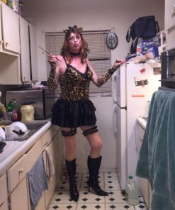 CamKix Camera Shutter Remote Control with Bluetooth Wireless Technology - Create Amazing Photos and Videos Hands-Free - Works with Most Smartphones and Tablets (iOS and Android) Red 29 71urdWzn3CL