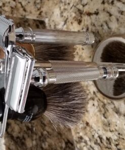 Parker Safety Razor, 99R Chrome Long Handle Heavyweight Butterfly Open Double Edge Safety Razor for Men, 5 Parker Premium Platinum Double Edge Razor Blades Included 51 71uupqwVjXL