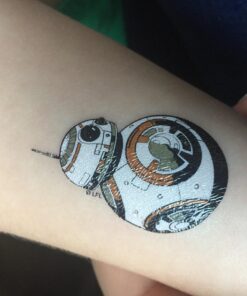Star Wars Tattoos - 75 Assorted Temporary Tattoos ~ Kylo Ren, Rey, Captain Phasma, Stormtroopers, BB-8, and More! by Disney Studios 5 71uyR7dRvxL