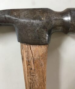 ESTWING Sure Strike California Framing Hammer - 25 oz Straight Rip Claw with Milled Face & Hickory Wood Handle - MRW25LM Magnet 35 71v7pyNICQL