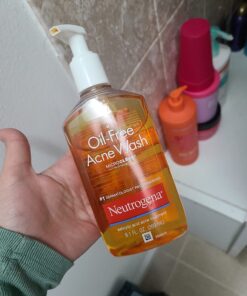 Neutrogena Oil-Free Acne Fighting Face Wash, Daily Cleanser with Salicylic Acid Acne Treatment, 9.1 Fl Oz (Pack of 3) 9.1 Fl Oz (Pack of 3) 35 71vI6bw0ECL