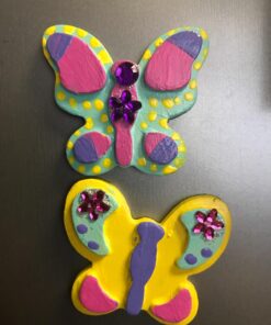 Melissa & Doug Created by Me! Wooden Butterfly Magnets Craft Kit (4 Designs, 4 Paints, Stickers, Glitter Glue) 17 71vLtTvJxlL