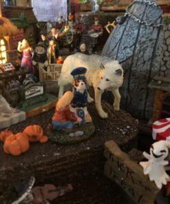 Safari Ltd. White Wolf Figurine - Realistic, Hand-Painted 3.6" Model Figure - Educational Toy for Boys, Girls & Kids Ages 3+ 19 71vUs KklhL