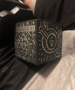 Merge Cube - Augmented & Virtual Reality Science & STEM Toy - Educational Tool - Hands-on Digital Teaching Aids - Science Simulations - Home School, Remote & in Classroom Learning - iOS & Android 1 Pack 48 71vj8JakfsL