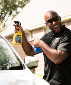 Rain-X 5071268 2-in-1 Glass Cleaner and Rain Repellant, 23 oz. - Provides a Streak-Free Clean for Automotive Glass While Preventing Sleet, Snow, Ice, and Road Spray Build Up Pack of 1 20 71wBAP0kyXL