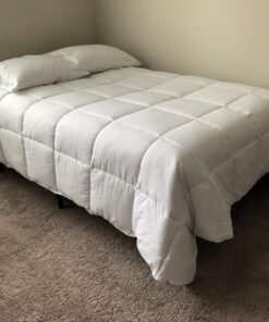 SUPERIOR Brushed Microfiber Solid Comforter, Down Alternative Bedding, Reversible, Medium Weight, Fluffy, Decorative, Duvet Insert, Oversized Blanket, Box Quilt Design, Queen, White 47 71wD8pdp8fL