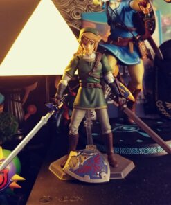 Good Smile The Legend of Zelda Twilight Princess Link (Deluxe Version) Figma Action Figure, 180 months to 1188 months 75 71wJpEiCIfL