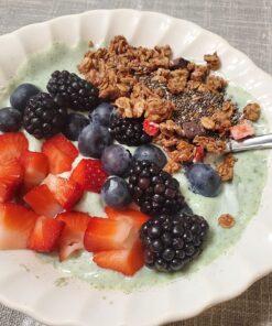 NATURELO Raw Greens Superfood Powder - Wild Berry Flavor - Boost Energy, Detox, Enhance Health - Organic Spirulina - Wheat Grass - Whole Food Nutrition from Fruits & Vegetables - 30 Servings 30 Servings (Pack of 1) 29 71wMOD7UKoL