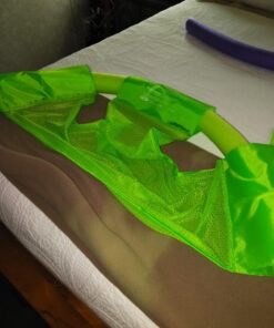 SwimWays Noodle Sling- Floating Pool Chair for Adults, Color May Vary. 1 Pack 23 71wUeGV9mOL