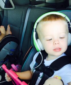 LilGadgets Connect+ Kids Headphones Wired with Microphone, Volume Limiting for Safe Listening, Adjustable Headband, Cushioned Earpads for Comfort, School Headphones for Kids, Green 35 71wVFwE5TVL