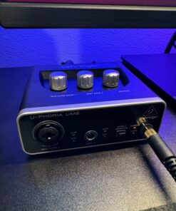 Behringer U-Phoria UM2 USB Audio Interface 1-Channel 33 71wuwDArklL