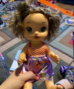 Baby Alive C2695 READY FOR SCHOOL BABY: Brown Hair Baby Doll, School-Themed Dress, Doll Accessories Include Notebook & Brush, Doll For 3-Year-Old Girls and Boys and Up, Multicolor (Amazon Exclusive) 44 71x15QqcDQL
