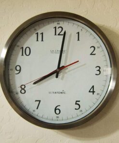 La Crosse Technology 404-1235UA-SS 14 Inch UltrAtomic Analog Stainless Steel Wall Clock 33 71x5l5LDmkL