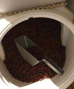 Gamma2 Vittles Vault Stackable Dog Food Storage Container, Up to 60 Pounds Dry Pet Food Storage, Made in USA 53 71xBu FMNIL