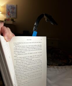 Energizer Clip on Book Light for Reading in Bed, LED Reading Light for Books and Kindles, 25 Hour Run Time, Kindle & Book Reading Lamp (Batteries Included), Black Portable Black (Battery-Powered) 41 71xJYEciNEL 2