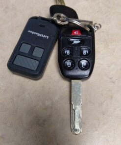 LiftMaster 890max Mini Key Chain Garage Door Opener Remote, 2.5" Long x 1.25" Wide x 1/2" Thick, Black with Gray Buttons 26 71xTKLPyCL