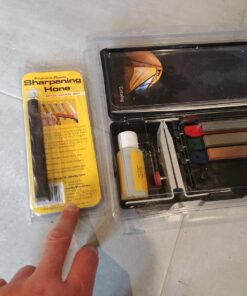 Lansky Standard Knife Sharpening System: 3-Stone Ceramic Knife Sharpener Kit with Honing Oil - LKC03 43 71yASOtuUQL