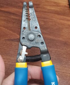 Klein Tools 11055 Wire Cutter and Wire Stripper, Stranded Wire Cutter, Solid Wire Cutter, Cuts Copper Wire 53 71ycS1xkoL