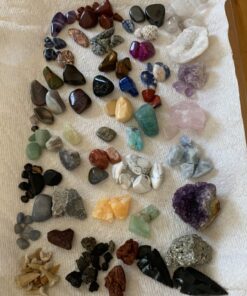 DANCING BEAR Rock, Mineral & Geodes Treasure Hunt Activity Kit (200 Pc Set) Real Shark Teeth Fossils, ID Sheet & Rock Book, STEM Rock, Mineral & Geodes Collection 61 71ymv7wyj1L