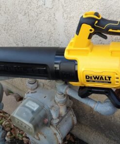 DEWALT 20V MAX XR Battery, Lithium Ion, 5.0Ah (DCB205) 21 71yyOlWCEVL