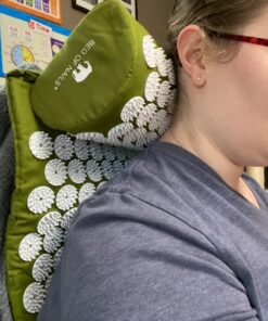 BED OF NAILS The Original Premium Acupressure Mat & Pillow Set, 10,962 Acupuncture Pressure Points for Back Pain Relief, Increased Energy, Relaxation, FSA/HSA Eligible, Drawstring Bag, Green 23 71zn8HATupL