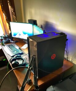 Fractal Design Meshify C - Compact Computer Case - High Performance Airflow/Cooling - 2X Fans Included - PSU Shroud - Modular Interior - Water-Cooling Ready - USB3.0 - Tempered Glass - Blackout Black Dark TG 58 71zshlaDiwL