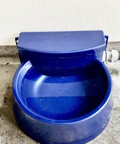 Coastal Pet Bergan Auto-Wata - Outdoor Dog & Cat Water Dispenser - Automatic Water Bowl for Pets - Made from Durable, BPA-Free Plastic - Self-Watering Cat & Dog Bowl - Navy, 48 Ounces 27 810DZ66uymL