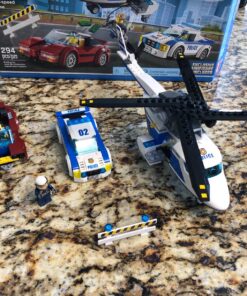 LEGO City Police High-Speed Chase 60138 Building Toy with Cop Car, Police Helicopter, and Getaway Sports Car (294 Pieces) 34 810JmSjvKbL