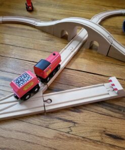 Melissa & Doug Classic Wooden Figure Eight Train Set (22 pcs) 42 8119qTL2L