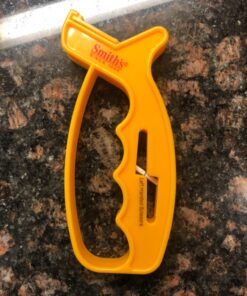 Smith’s JIFF-S 10-Sec Knife & Scissors Sharpener - Right & Left-Handed Scissors - Carbide Blades - Outdoor Sharpener for Pocket, Hunting, Fishing & Kitchen Knives - Handheld Pullover Sharpener 26 811wXAYCaL