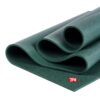 Manduka PRO Yoga Mat - Multipurpose Exercise Mat for Yoga, Pilates, Home Workout, Built to Last a Lifetime, 6mm Thick Cushion for Joint Support and Stability Black Sage 85" x 26" 45 811ym9UqPOL