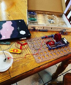 Snap Circuits Jr. SC-100 Electronics Exploration Kit, Over 100 Projects, Full Color Project Manual, 28 Parts, STEM Educational Toy for Kids 8 + Standard Packaging 48 812JnCc9aL