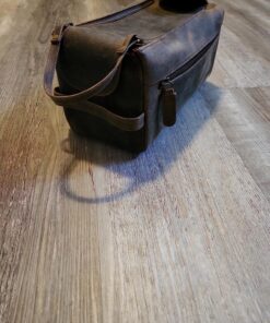 KOMALC Premium Buffalo Leather Unisex Toiletry Bag Travel Dopp Kit Distressed Tan 47 812Rgoteu7L